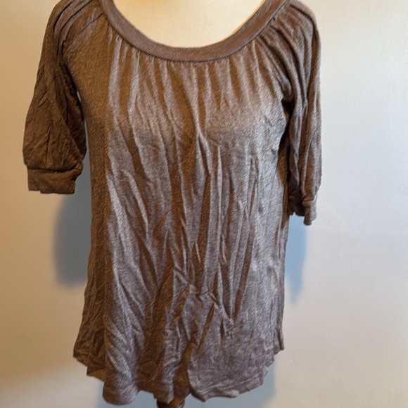 Michael Stars Shine Flowy Top - Picture 3 of 5